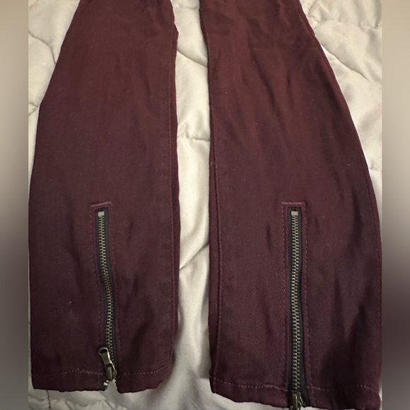 Hudson Burgundy Stretchy Skinny Jeans with zipper detail at ankle - Picture 2 of 4